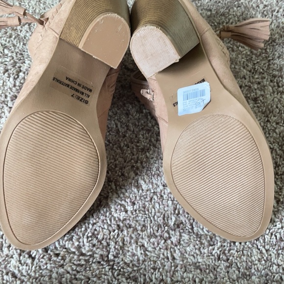 Charlotte Russe Ankle Boots - Picture 3 of 7